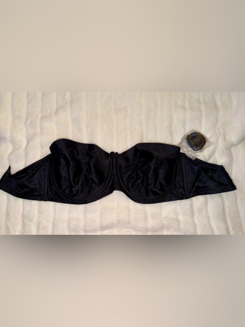 Strapless Black Underwire Bandeau Bra